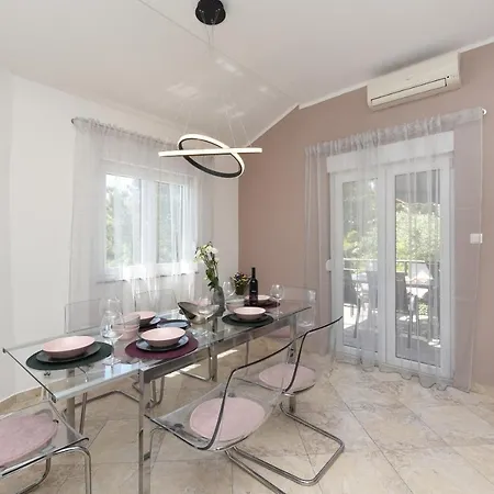Malako Family Appartement *