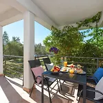 Malako Family Apartman *