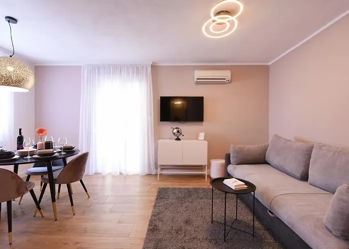 Malako Family Seline